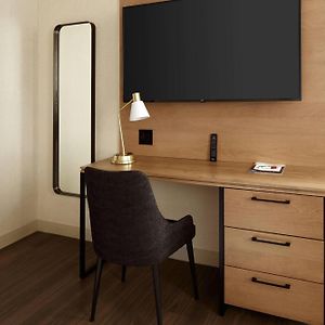 Guest Room 1 Queen